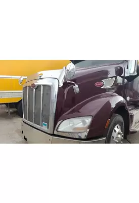 PETERBILT 587 2011-2025 HOOD