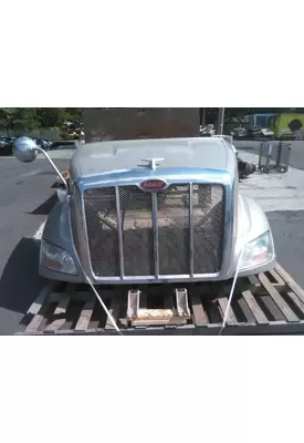 PETERBILT 587 2011-2025 HOOD
