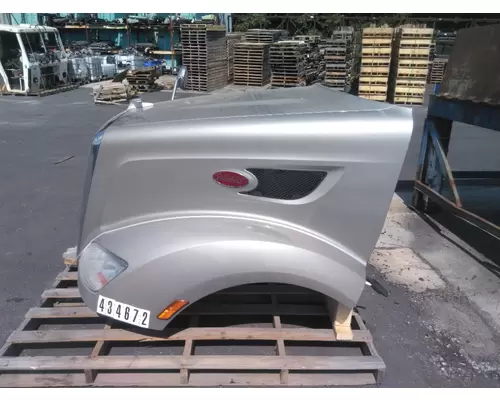 PETERBILT 587 2011-2025 HOOD