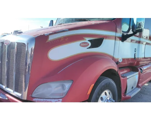 PETERBILT 587 2011-2025 HOOD