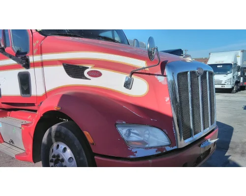 PETERBILT 587 2011-2025 HOOD