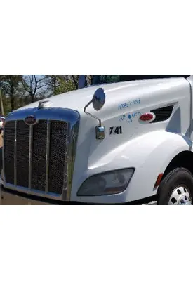 PETERBILT 587 2011-2025 HOOD