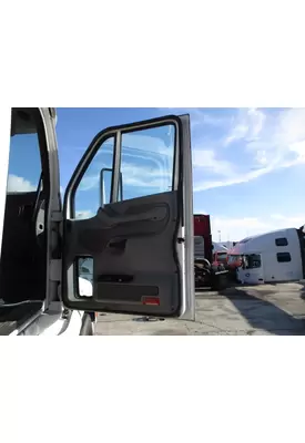 PETERBILT 587 2012-2018 DOOR ASSEMBLY, FRONT