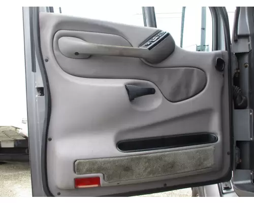 PETERBILT 587 2012-2018 DOOR ASSEMBLY, FRONT