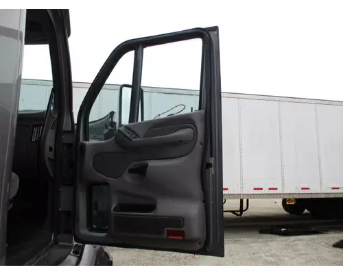 PETERBILT 587 2012-2018 DOOR ASSEMBLY, FRONT
