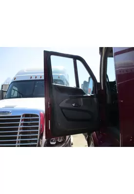 PETERBILT 587 2012-2018 DOOR ASSEMBLY, FRONT