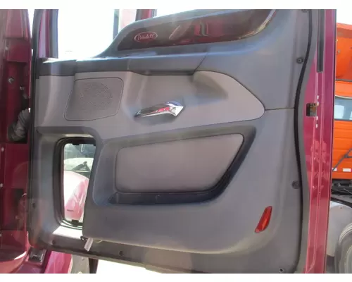 PETERBILT 587 2012-2018 DOOR ASSEMBLY, FRONT