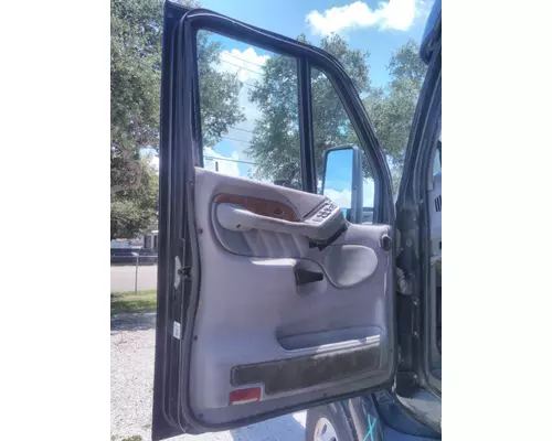 PETERBILT 587 2012-2018 DOOR ASSEMBLY, FRONT