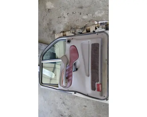 PETERBILT 587 2012-2018 DOOR ASSEMBLY, FRONT