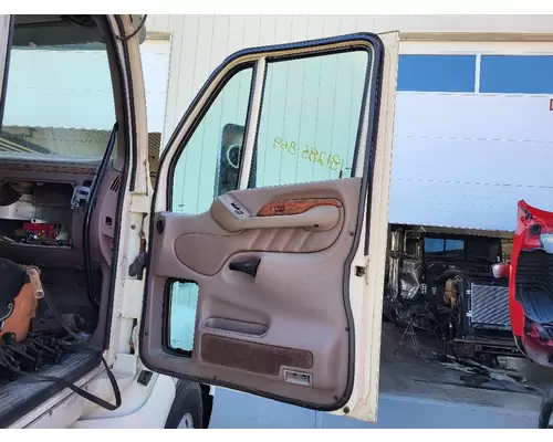 PETERBILT 587 2012-2018 DOOR ASSEMBLY, FRONT