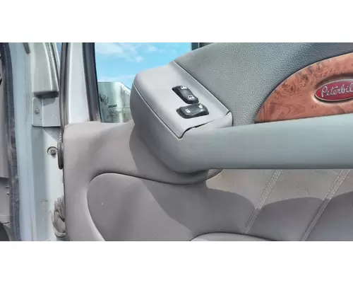 PETERBILT 587 2012-2018 DOOR ASSEMBLY, FRONT