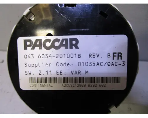 PETERBILT 587_Q43-6034 Speedometer