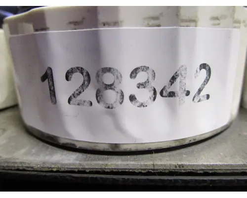 PETERBILT 587_Q43-6035 Tachometer