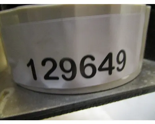 PETERBILT 587_Q43-6035 Tachometer