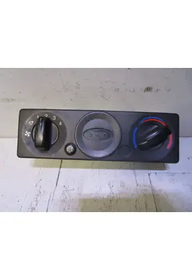 PETERBILT 587-Sleeper_Q21-6009 A/C Control