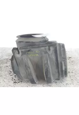 PETERBILT 587 AIR CLEANER