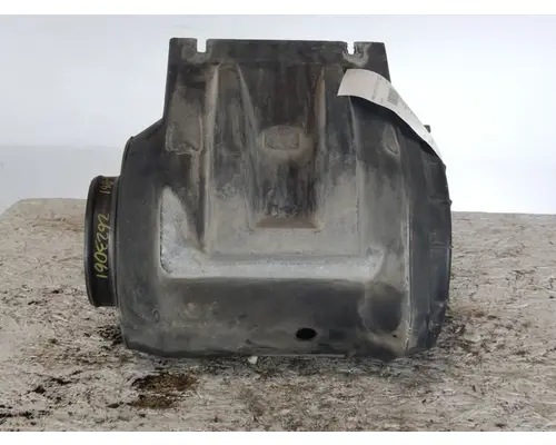 PETERBILT 587 AIR CLEANER
