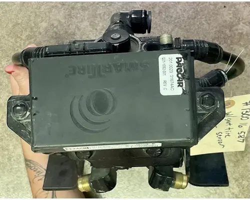 PETERBILT 587 Abs Modulator Valve