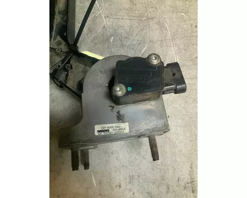 PETERBILT 587 Accelerator Parts