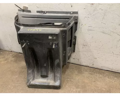 PETERBILT 587 Air Cleaner