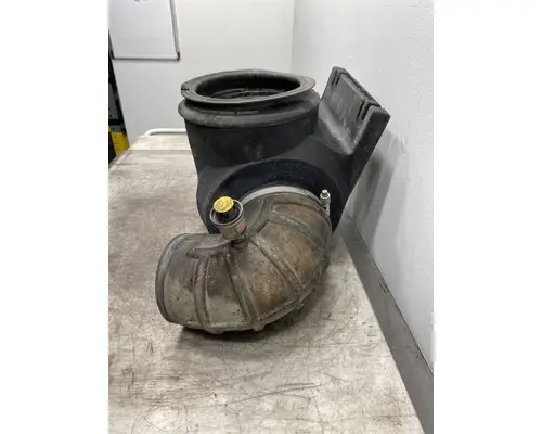 PETERBILT 587 Air Cleaner