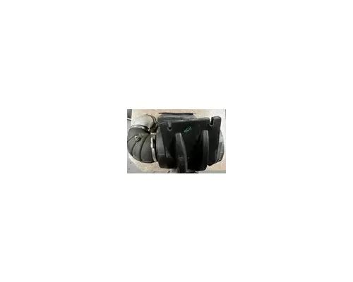 PETERBILT 587 Air Cleaner