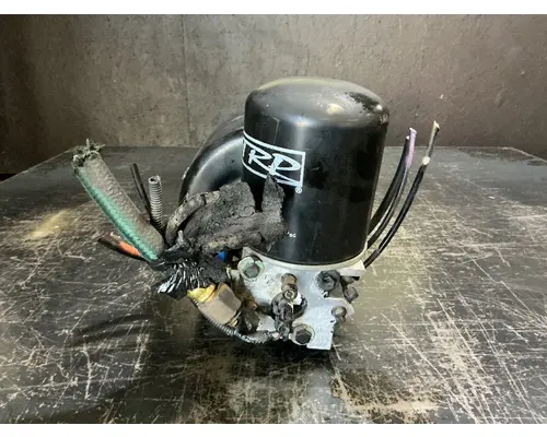 PETERBILT 587 Air Dryer