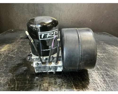 PETERBILT 587 Air Dryer