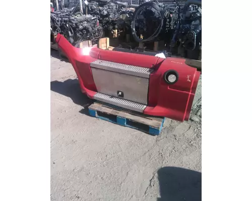 PETERBILT 587 BATTERY BOX