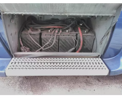 PETERBILT 587 BATTERY BOX