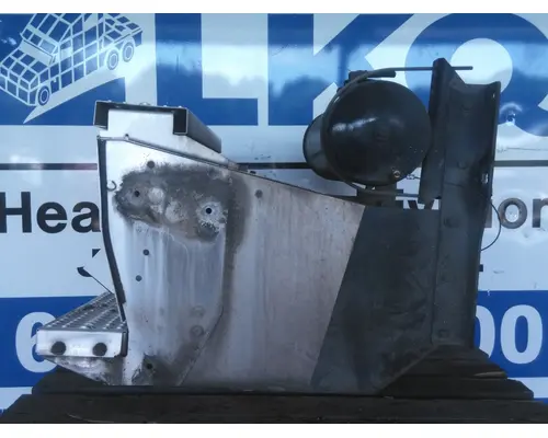 PETERBILT 587 BATTERY BOX