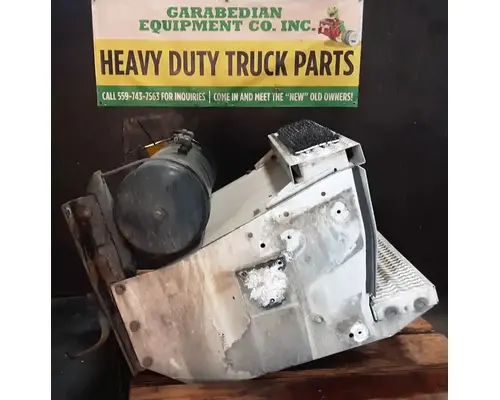 PETERBILT 587 Battery Boxes