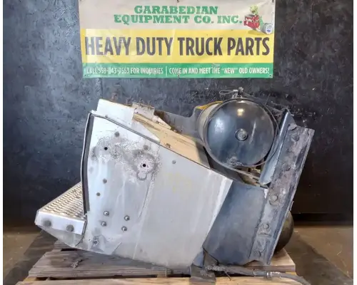 PETERBILT 587 Battery Boxes