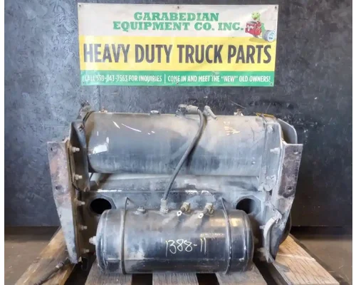 PETERBILT 587 Battery Boxes