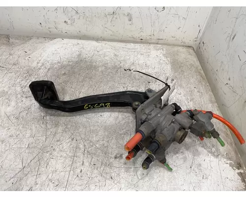 PETERBILT 587 Brake  Clutch Pedal Box