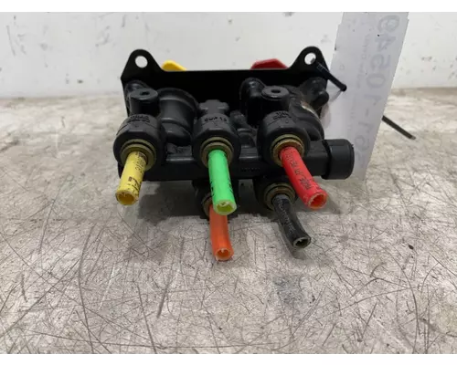 PETERBILT 587 Brake Proportioning Valve