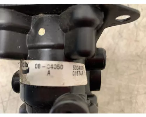 PETERBILT 587 Brake Proportioning Valve