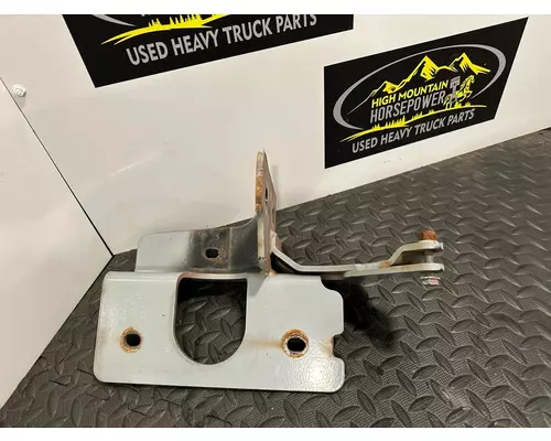 PETERBILT 587 Bumper Bracket, Front