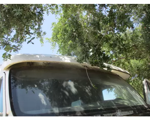 PETERBILT 587 CAB CLIP