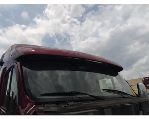 PETERBILT 587 CAB CLIP