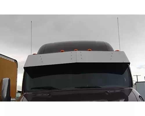 PETERBILT 587 CAB CLIP