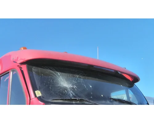 PETERBILT 587 CAB CLIP
