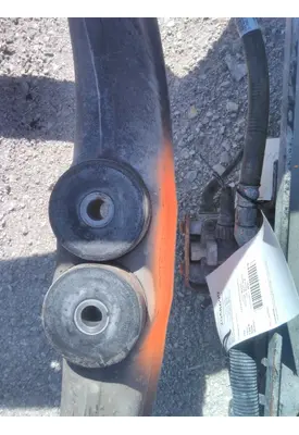 PETERBILT 587 CAB MOUNT,BRACKET