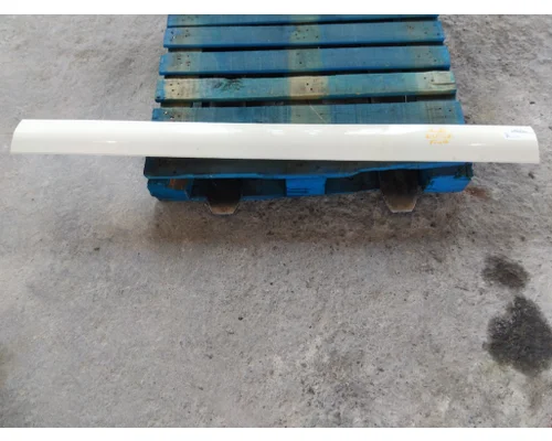 PETERBILT 587 CAB SKIRT FILLER PANEL