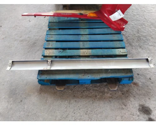 PETERBILT 587 CAB SKIRT FILLER PANEL