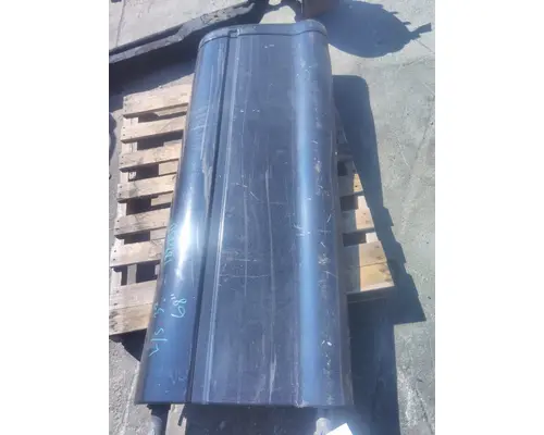 PETERBILT 587 CAB SKIRTSIDE FAIRING