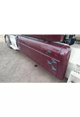 PETERBILT 587 CAB SKIRT/SIDE FAIRING