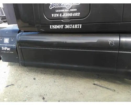 PETERBILT 587 CAB SKIRTSIDE FAIRING