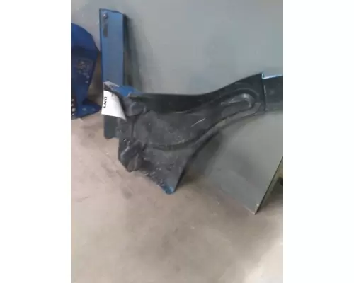 PETERBILT 587 CAB SKIRTSIDE FAIRING