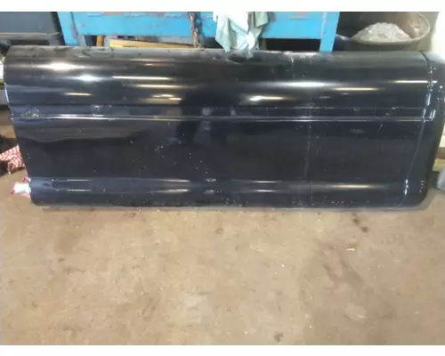 PETERBILT 587 CAB SKIRTSIDE FAIRING